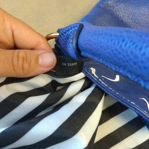 Gianni Bini Blue Vegan Leather shoulder bag - Picture 7 of 8